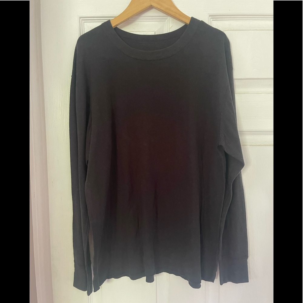 Champion Large long sleeve shirt. Great Condition.